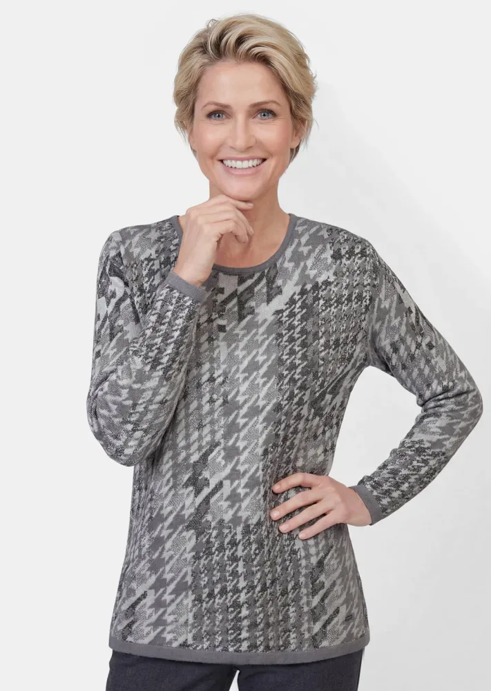Pullover mit Hahnentrittmuster und Glanzeffekt - grau / gemustert - Gr. 23 von Goldner Fashion