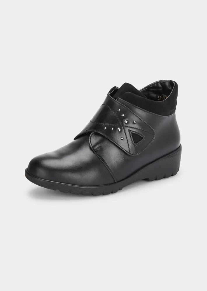 Stiefeletten mit Klettverschluss - schwarz - Gr. 36 von Goldner Fashion