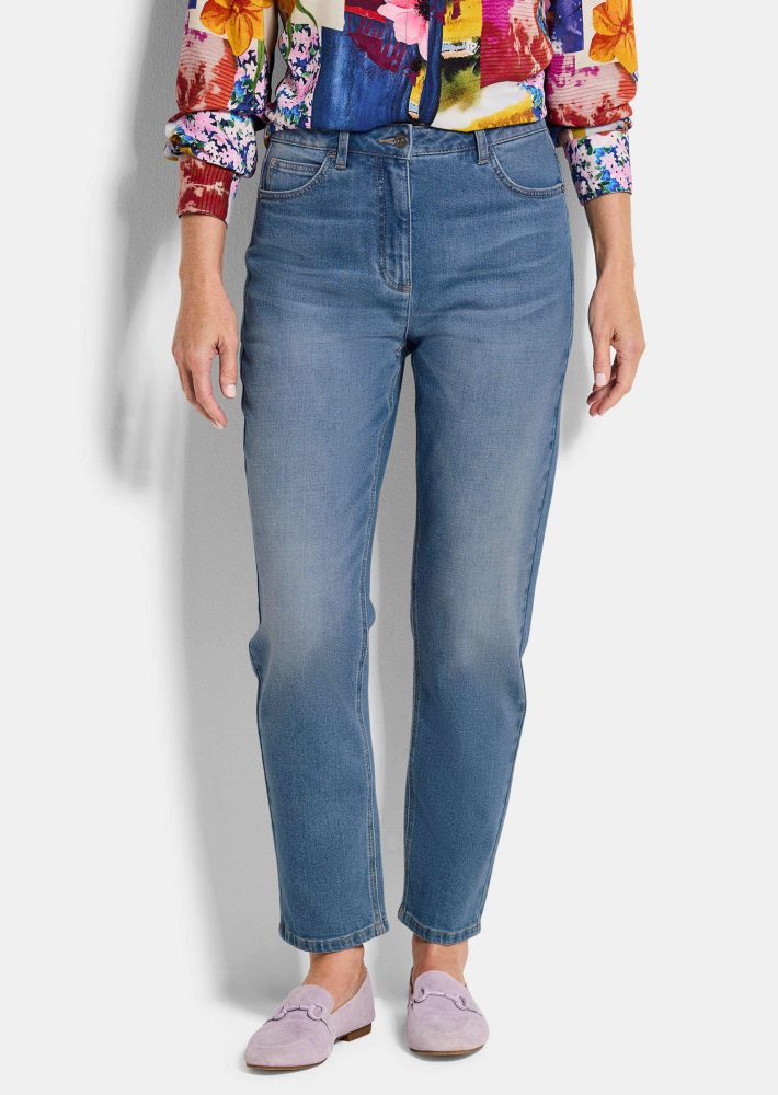 Mom Jeans SARA aus Baumwoll-Stretch - hellblau - Gr. 19 von Goldner Fashion