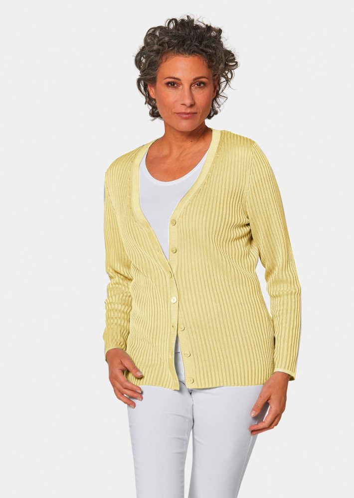 Pflegeleichte Strickjacke in hochwertiger Rippenstruktur - gelb - Gr. 20 von Goldner Fashion