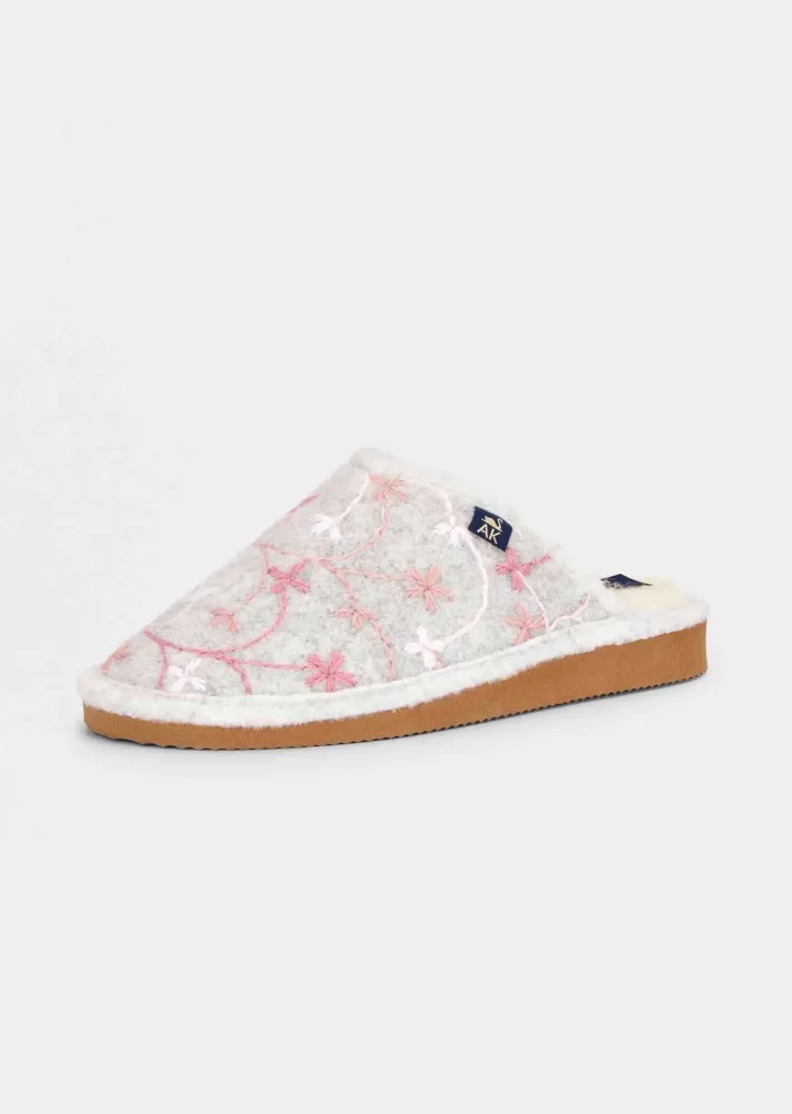 Filzpantoffeln mit Blütenstickerei - grau / rosé - Gr. 38 von Goldner Fashion