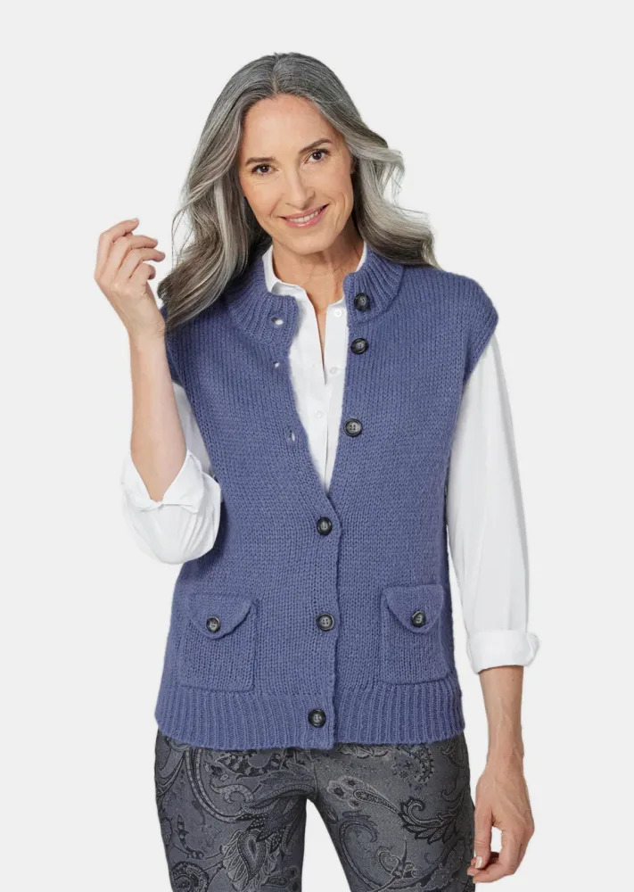 Strickweste mit aufgesetzten Taschen - rauchblau - Gr. 46 von Goldner Fashion