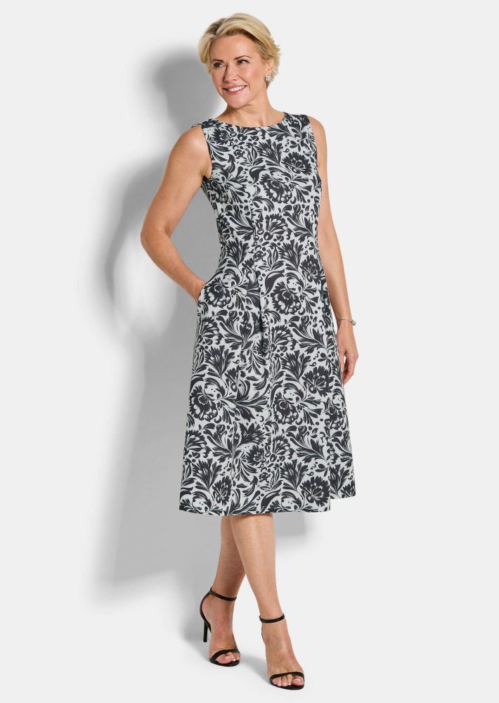 Elegantes Kleid aus Crêpe-Jersey - schwarz / weiss / gemustert - Gr. 54 von Goldner Fashion