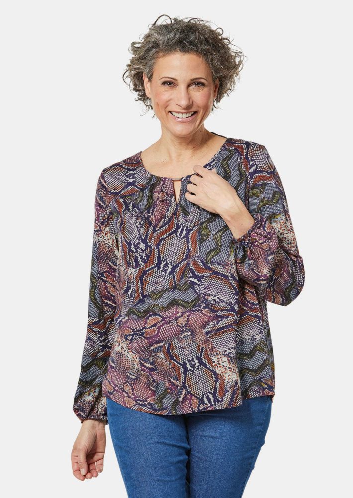 Druckbluse mit raffinierter Ausschnittlösung - dunkelblau / gemustert - Gr. 19 von Goldner Fashion