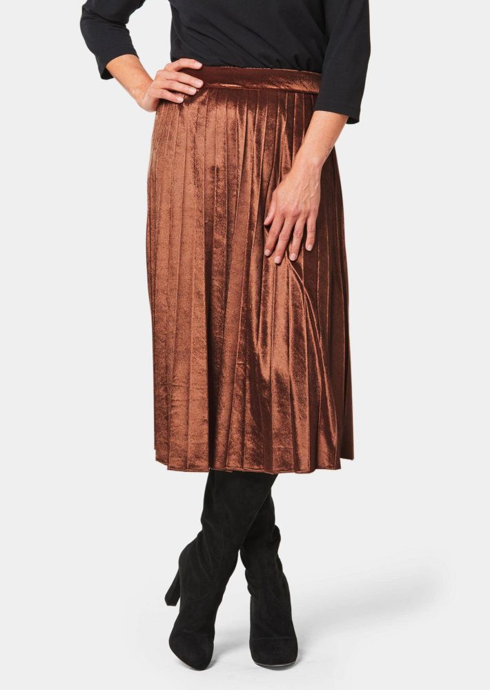 Plisseerock aus schimmerndem Samt - terrakotta - Gr. 23 von Goldner Fashion