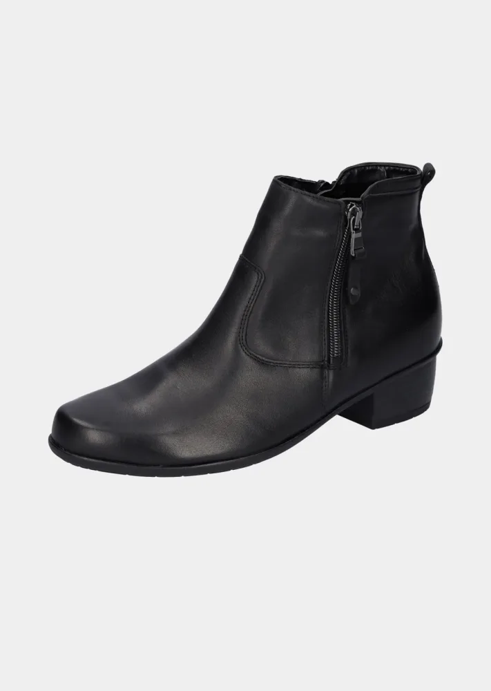 Stiefeletten aus Nappaleder mit Reissverschluss - schwarz - Gr. 42 von Goldner Fashion