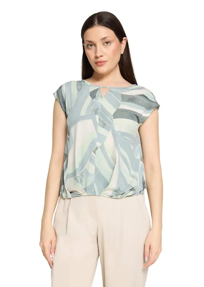 Bequemes Shirt mit Falten am Saum - mint / salbei - Gr. 40 von Goldner Fashion