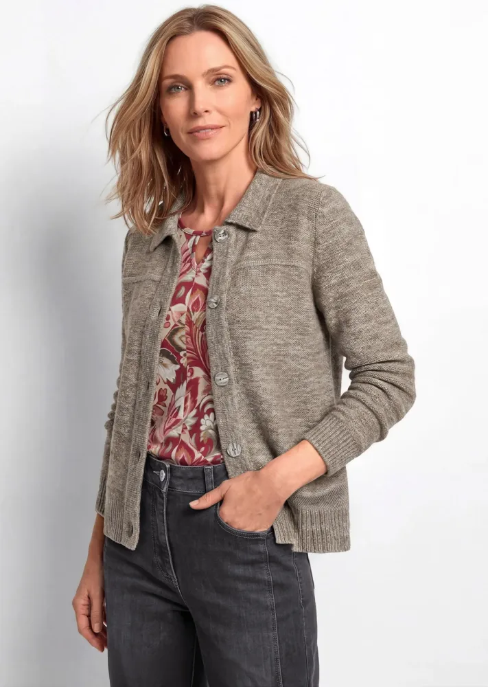 Flauschige Strickjacke mit Glitzereffekt - camel - Gr. 20 von Goldner Fashion