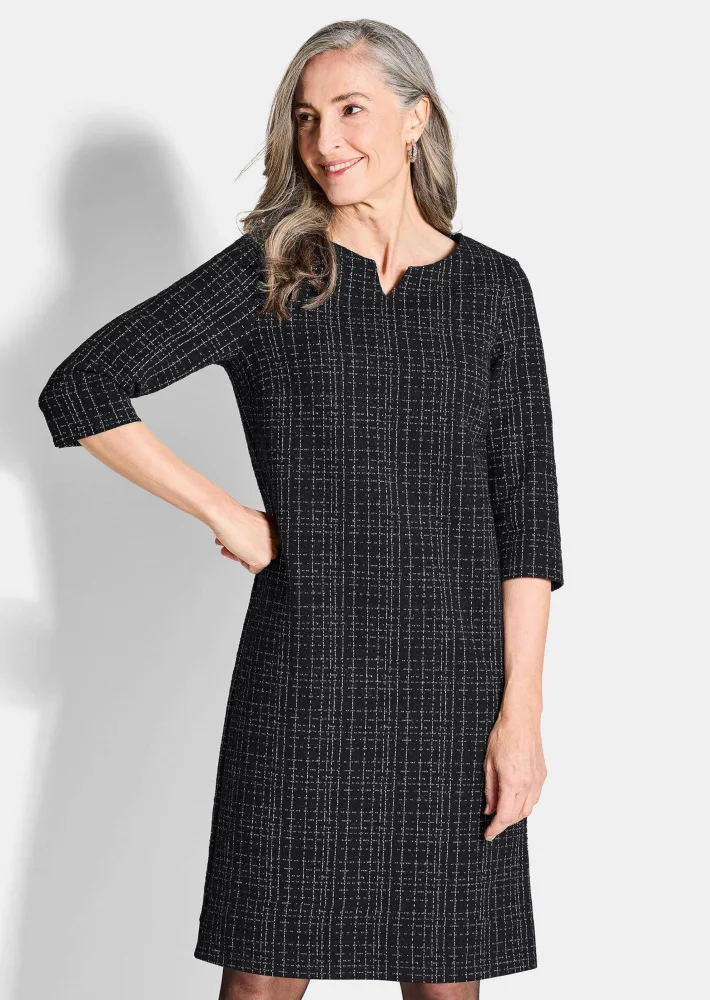 Jerseykleid in Tweed-Optik mit feinem Glanz - schwarz / gemustert - Gr. 19 von Goldner Fashion