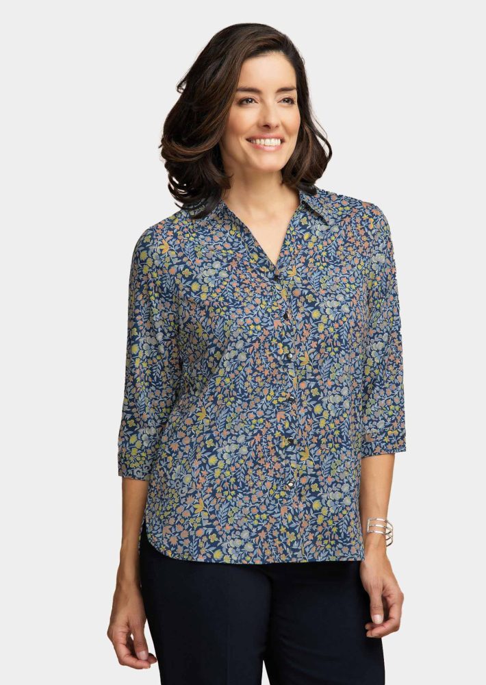 Pflegeleichte Bluse mit 3/4-Arm - hellblau / pfirsich / gemustert - Gr. 24 von Goldner Fashion