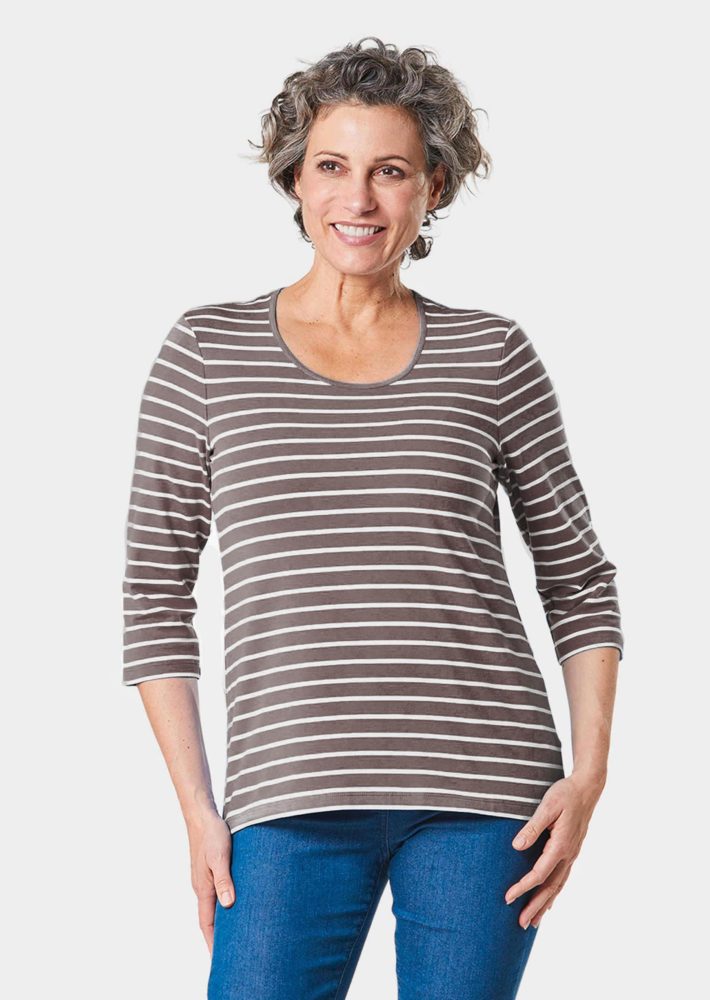 Ringelshirt mit hochwertigen, garngefärbten Ringeln ? auch nach häufigem Waschen bleibt die Farbe lange schön. In formstabiler Baumwoll-Elasthan-Qualität. Länge ca. 66 cm in Gr. 46, ca. 62 cm in Gr. 23. - taupe / weiss - Gr. 19 von Goldner Fashi