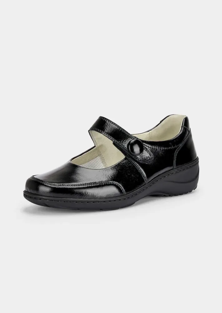 Ballerinas aus Leder - lackschwarz - Gr. 38,5 von Goldner Fashion