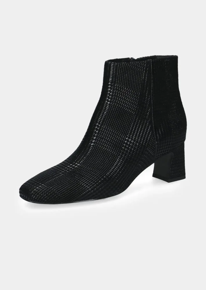 Stiefeletten aus geprägtem Leder in Karo-Optik - schwarz - Gr. 38 von Goldner Fashion