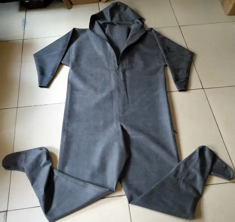 1mm Schwarze Gummi-Anglerwathose mit Tauchsocken, Atmungsaktive Wasserdichte Warme Hose für Tauchen, Surfen, Fliegenfischen und Winter