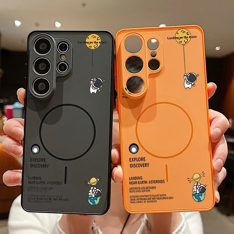 Magnetische Handyhülle ?Kleiner Astronaut? für Samsung Galaxy S25 S26 Ultra Edge S24 S23 FE A57 A17 A56 A37 A16 A55 A36 A55 ? Hartschale