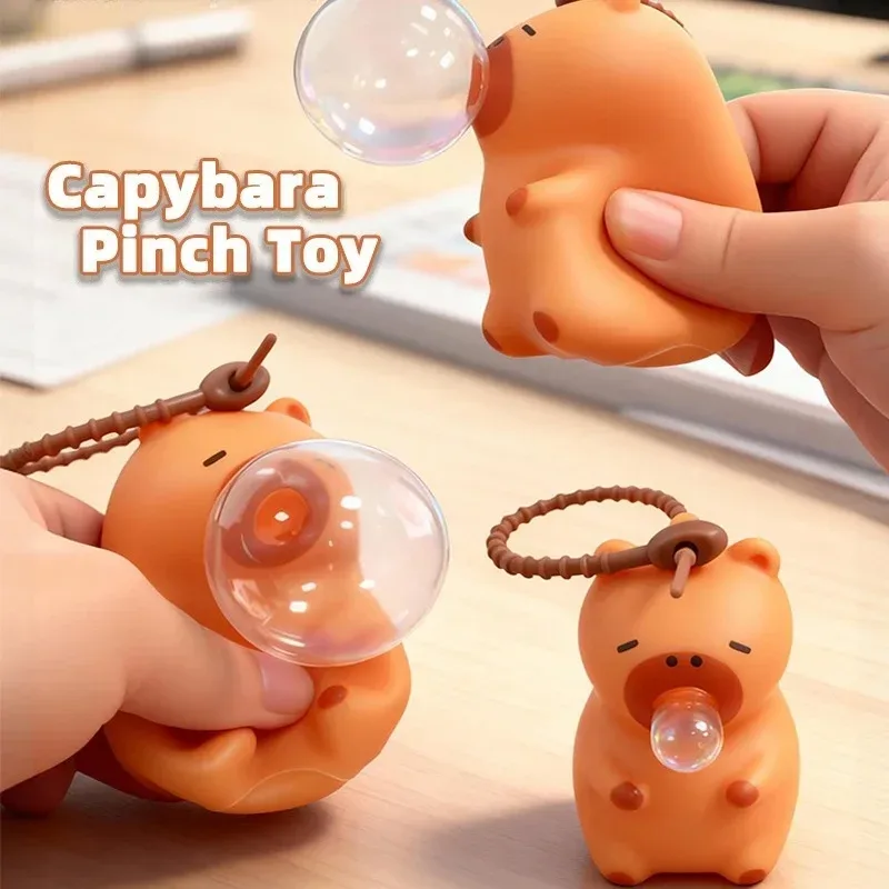 Capybara Quetschspielzeug mit Seifenblasenfunktion Lustiges Stressabbau-Spielzeug Dekoration Rucksack-Schlüsselanhänger Fidget Toys