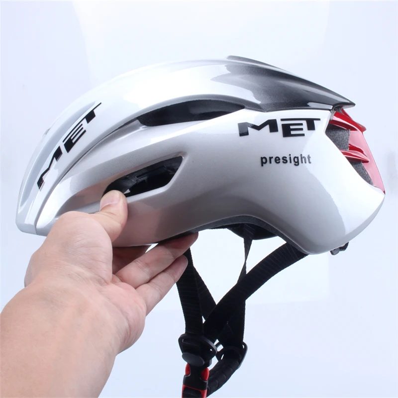 MET Manta Fahrradhelm für Herren und Damen, Outdoor-Sport, Speedskating, MTB, Sicherheitshelm für Berg- und Straßenradfahren