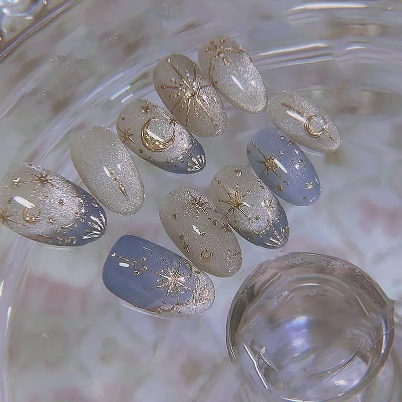 24 Stück Romantische Y2k Stern Press On Nails Farbverlauf Blau Französischer Stil Gold Mond Designs Fake Nail Süße Mandel Falsche Nägel für Frauen
