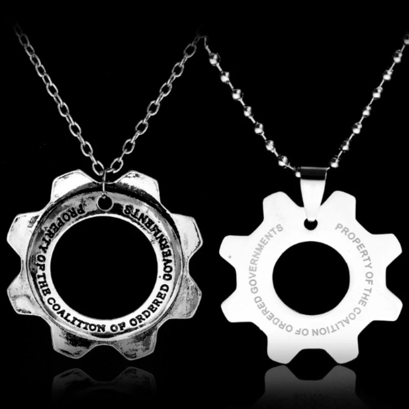 Punk War Machine Anhänger Halskette für Männer Sport Edelstahl Reaktion Ofen Schlüsselanhänger Metall Silbery Coole Schmuck Zubehör