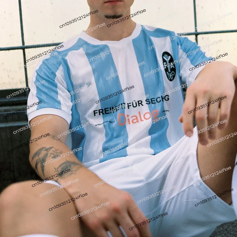TSV 1860 München Saison 2026/27 Neues Kinder-Fußballtrikot Locker geschnittenes, schnelltrocknendes Kurzarm-Sport-T-Shirt Passend für Eltern-Kind