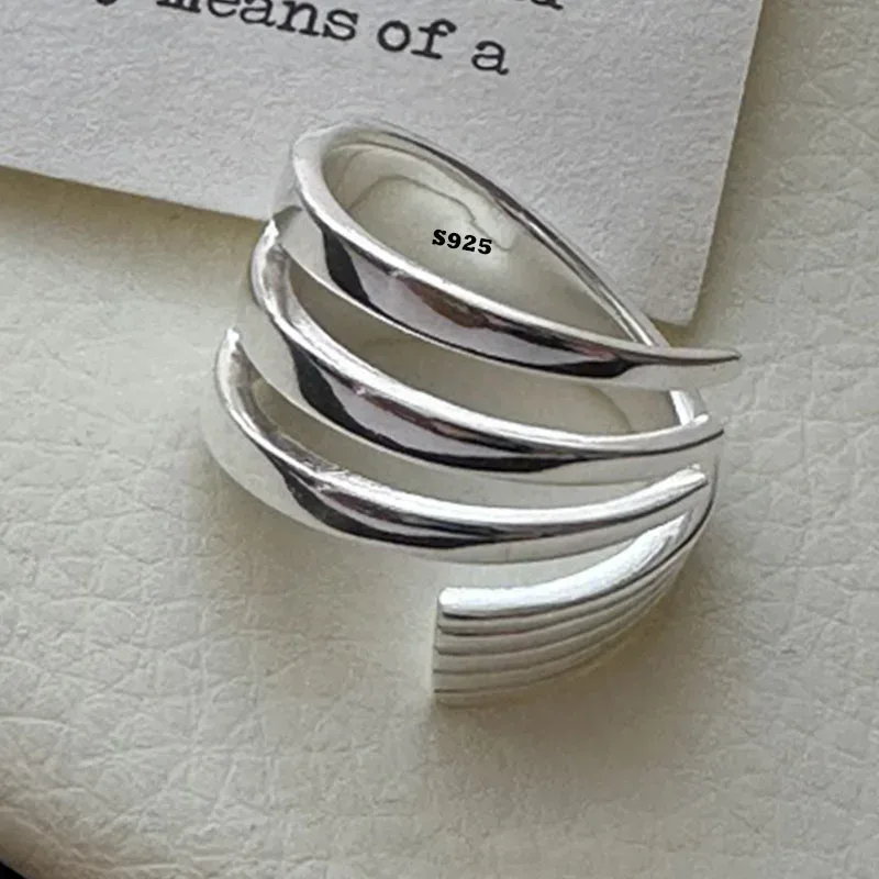 PANJBJ 925 Sterling Silber Aushöhlen Ringe Für Frauen Drei Layered Kreuz Punk Unregelmäßigen Vintage-Schmuck Geschenk Dropshipping