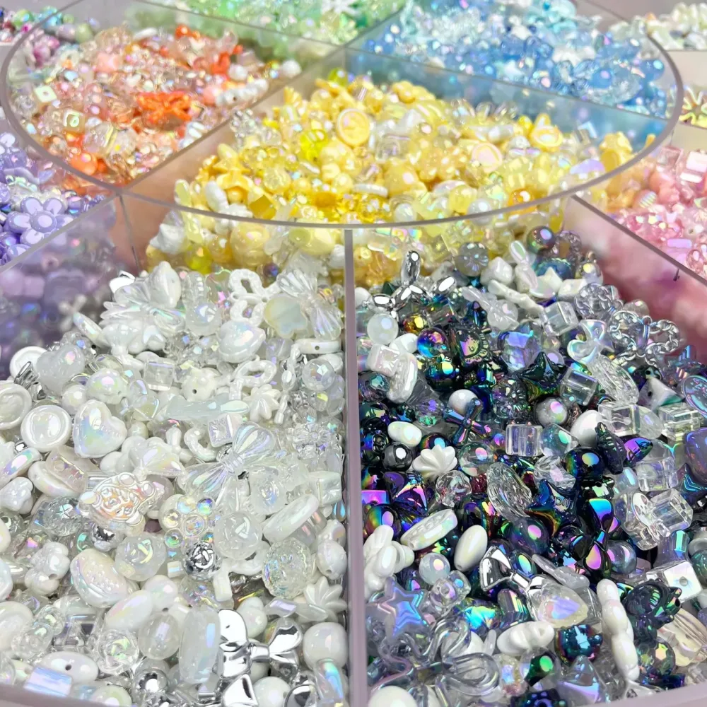 50g/100g DIY Kinder-Kopfschmuck-Bastelset: Lederbänder, Acrylmaterialien, Zubehör, lose Perlen, verschiedene Farbvarianten in Beuteln