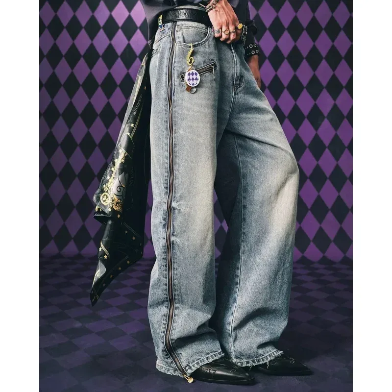 Hochgeschnittene JoJo Anime Reißverschluss-Patchwork-Jeans für Männer und Frauen Abnehmbare Bedruckte Jeans Lila und Gold Patchwork Gerade Geschnittene Jeans