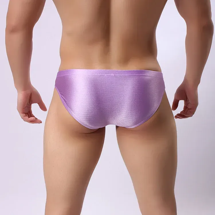 Premium Herren-Slip aus glänzendem Satin, seidig glänzende Low-Rise-Unterhose mit 3D-U-Konvex-Tasche, atmungsaktive sexy Unterwäsche für Männer.