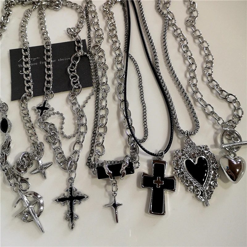 Punk Rock Schwarz Herz Kreuz Anhänger Kette Halskette Für Männer Frauen Coole Hip Hop Straße Vintage 90er Jahre Y2K Grunge Goth Zubehör