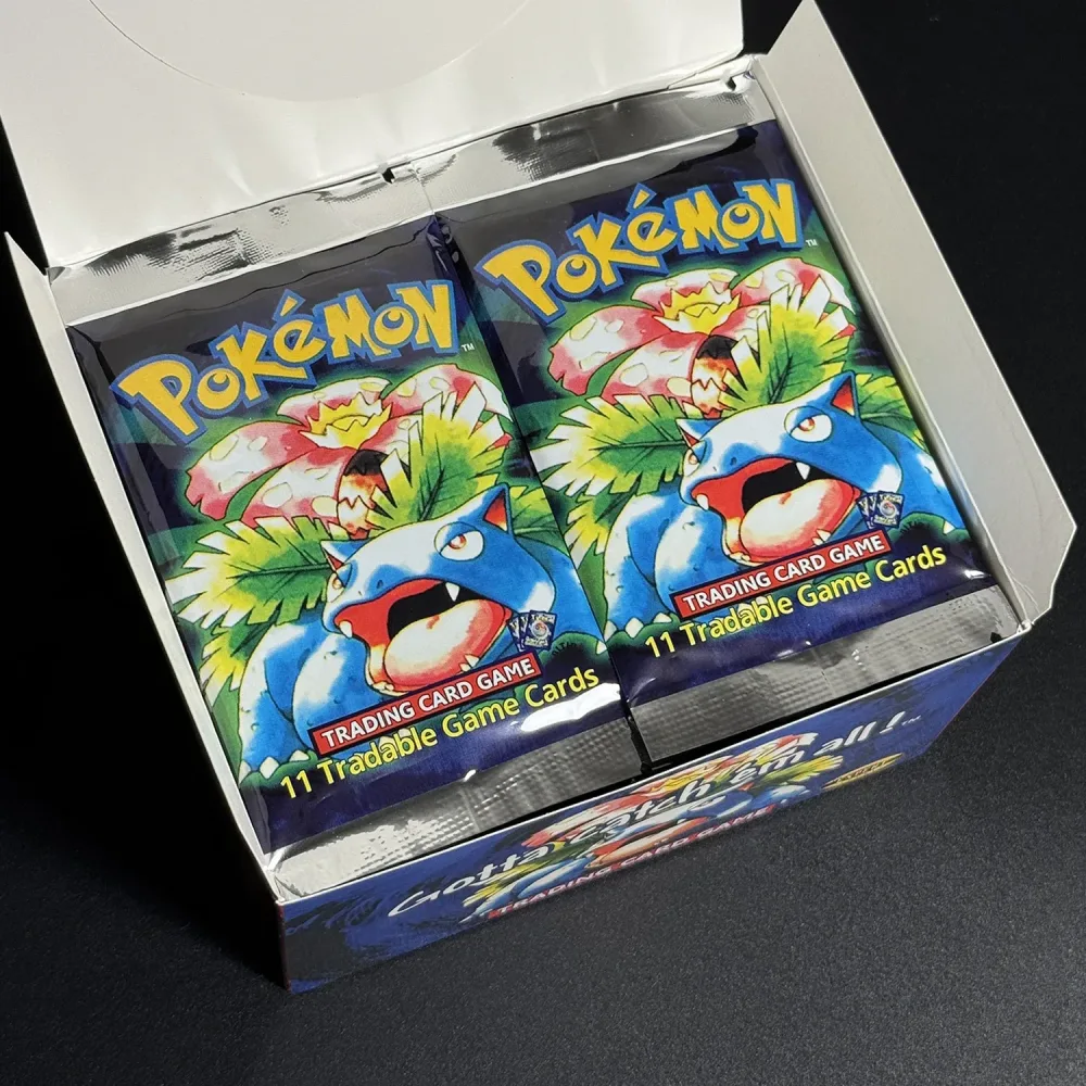 1ST Edition Basisset 1999 Booster Pack TCG Basisset Unbegrenzte Spielkarten Pokemon Charizard Blastoise Venusaur TCG Sammlerstück