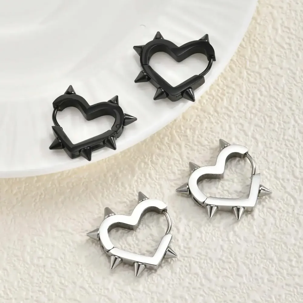Kreative Gothic Punk Nieten Herz Creolen, Edelstahl Geometrische Piercing Ohrringe, Einzigartiger cooler Schmuck für Party