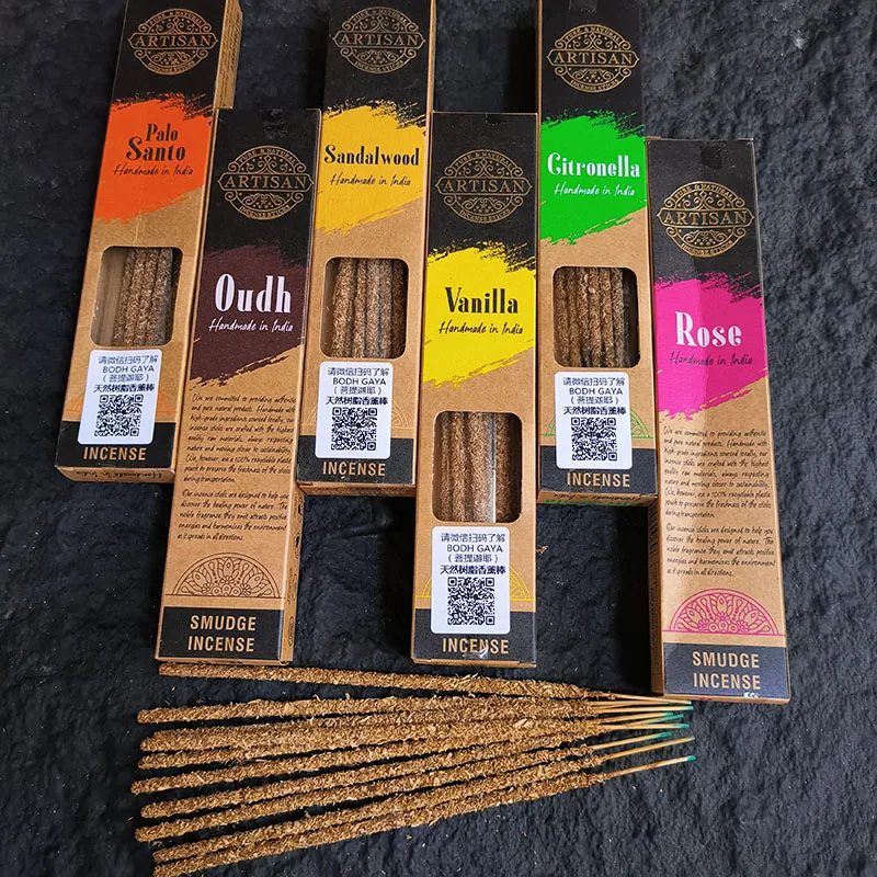 1x natürliches Reiben von Hand indische Räucherstäbchen White Sage Palo Santo High-End Sandelholz Joss Stick Räucherstäbchen