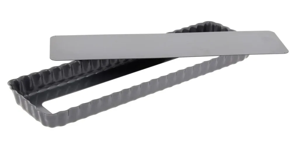 Kuchenform 20x8cm H:2.7cm geriffeL Boden herausnehmbar