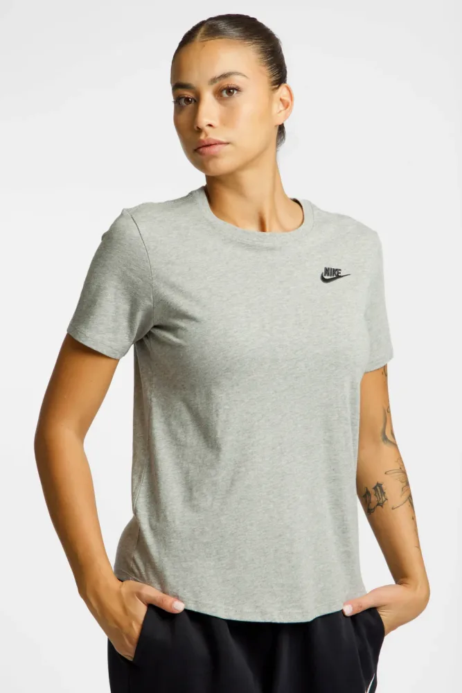 Nike Sportswear Club Essentials T-Shirt - Grey Heather XS Damen