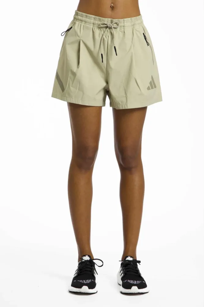 adidas Z.N.E. Woven Damen Short Beige, Damen, Größe: S