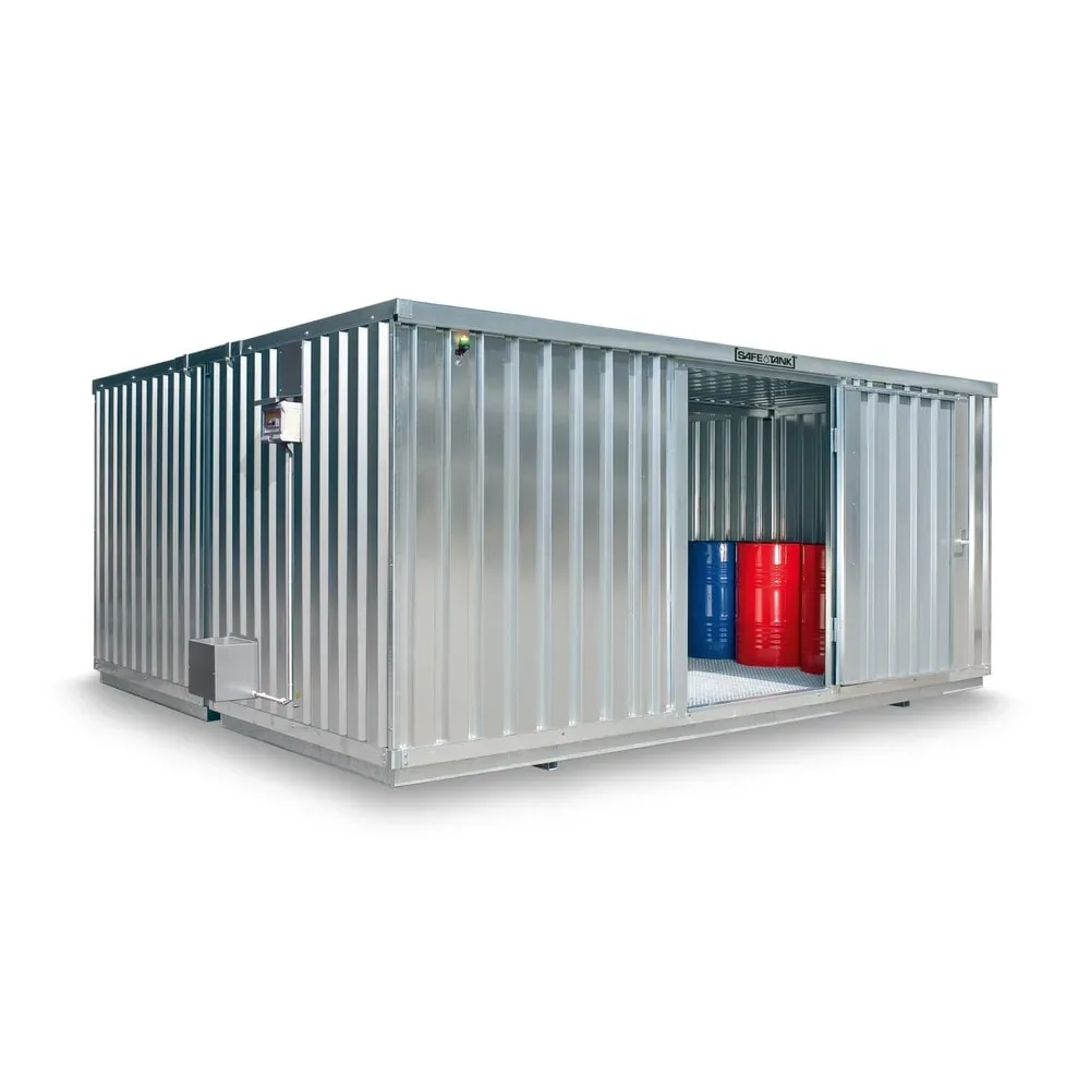 SAFE Tank Gefahrstoffcontainer Kombination 4000 ECO, energieeffizient durch bedarfsgerechte Lüftersteuerung, Masse aussen 5380x4340x2300 mm, Einzelflügeltür, mittig im Modul, Lagerfläche 12 m²