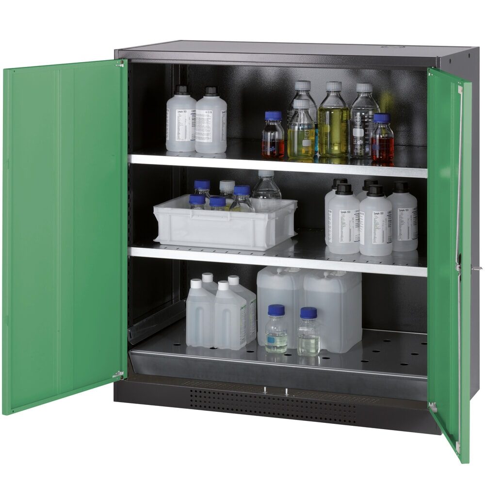 asecos® Chemikalienschrank CS-CLASSIC, mit Bodenauffangwanne mit Lochblech und 2 Fachböden, HxBxT 1.105 x 1.055 x 520 mm, resedagrün