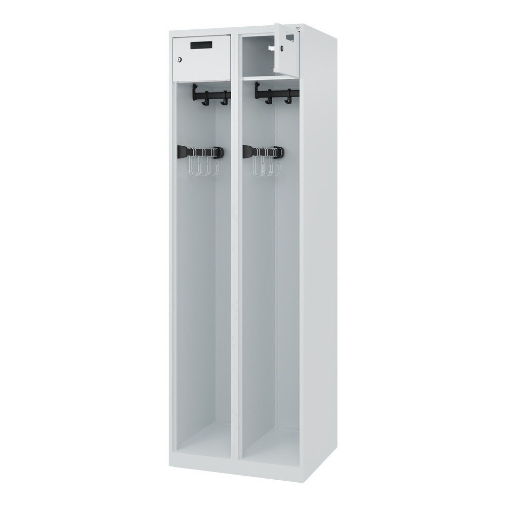 Feuerwehrspind C+P Evolo PRAKTUS, 2 Abteile, mit Sockel, Bodengleiter, B 600 x T 500 x H 1850 mm, RAL 7035 Lichtgrau