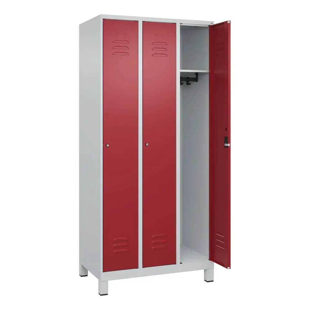 C+P Spind Classic PLUS, Füsse, 3 Abteile, HxBxT 1.950 x 900 x 500 mm, lichtgrau, rubinrot, Zylinderschloss, ohne Mitteltrennwand