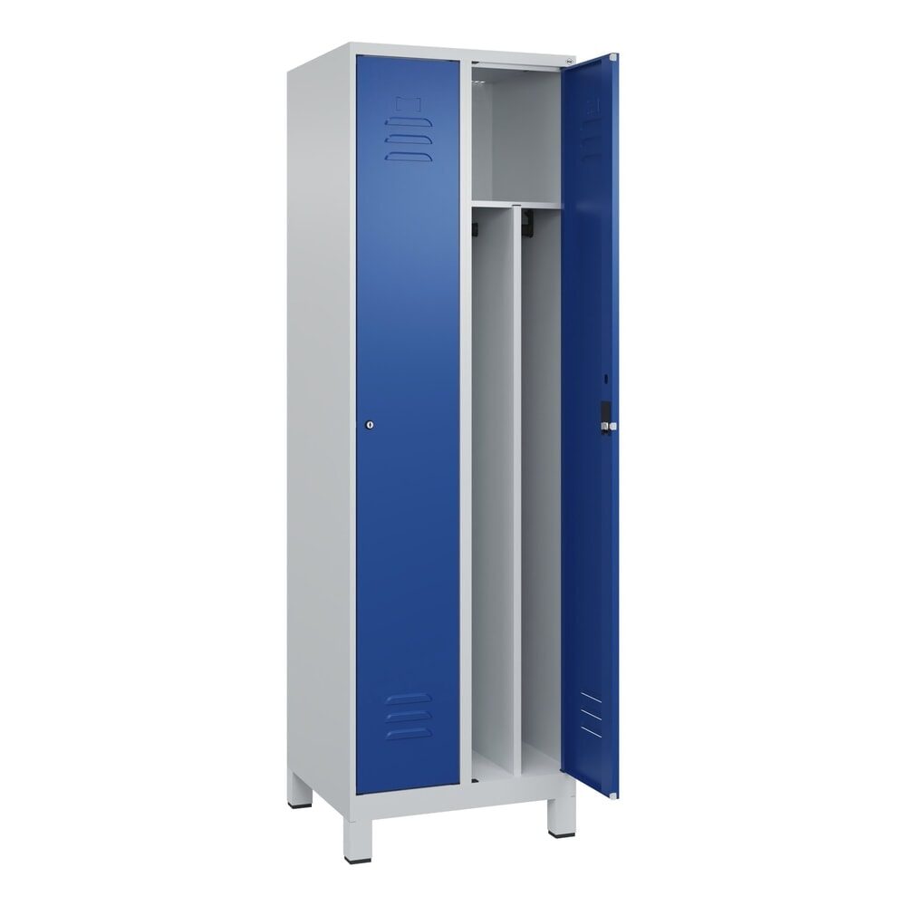 C+P Spind Classic PLUS, Füsse, 2 Abteile, HxBxT 1.950 x 600 x 500 mm, lichtgrau, enzianblau, Zylinderschloss, mit Mitteltrennwand