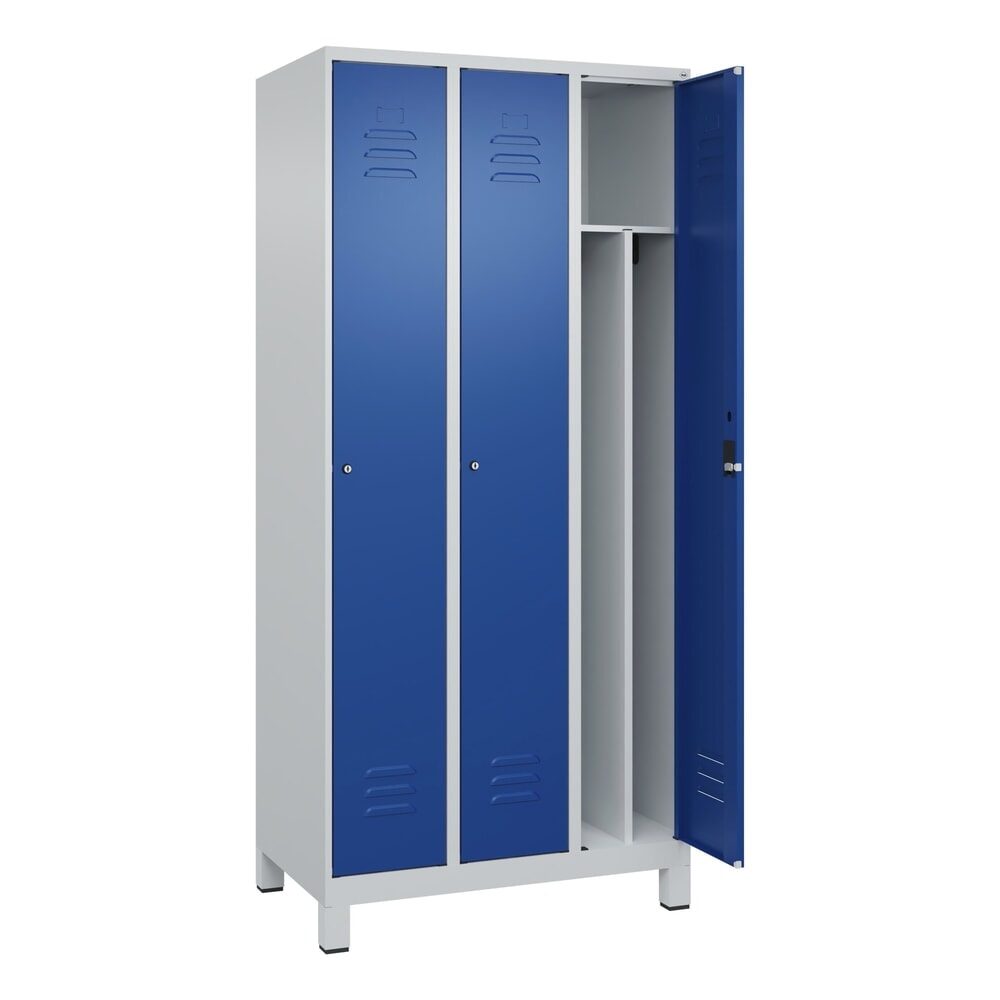 C+P Schwarz-Weiß-Spind Classic PLUS, schmal, 3 Abteile, verkürzte Trennwand mittig, lichtgrau / enzianblau, B 900 mm, mit Füßen, Zylinderschloss,