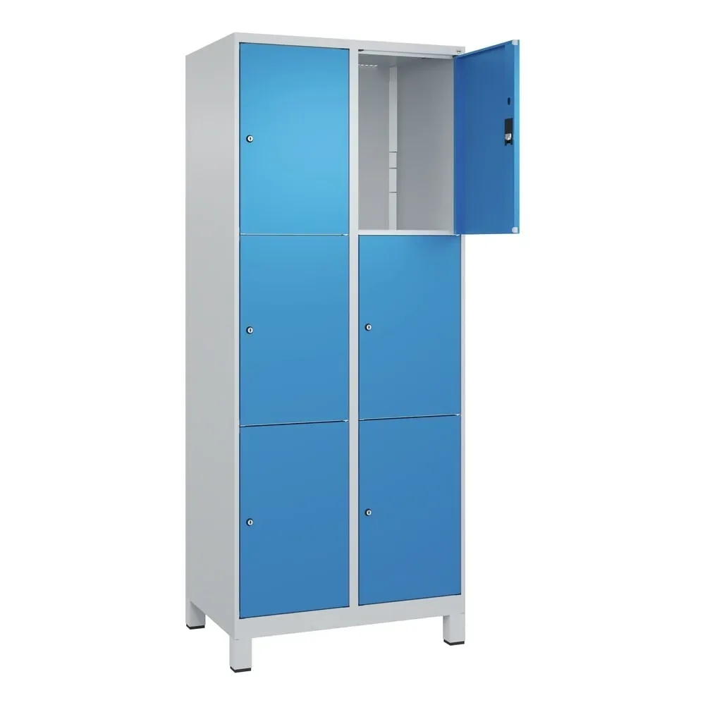 3er-Schließfachschrank Classic PLUS, 2 Abteile, lichtgrau / lichtblau, B 800 mm, 6 Fächer, mit Füßen C+P