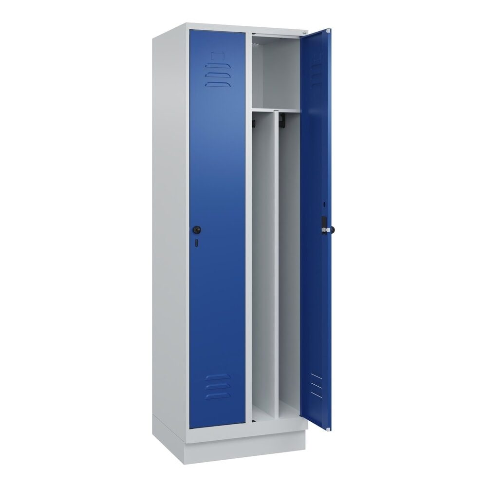 C+P Spind Classic PLUS, Sockel, 2 Abteile, HxBxT 1.950 x 600 x 500 mm, lichtgrau, enzianblau, für Vorhängeschloss, mit Mitteltrennwand
