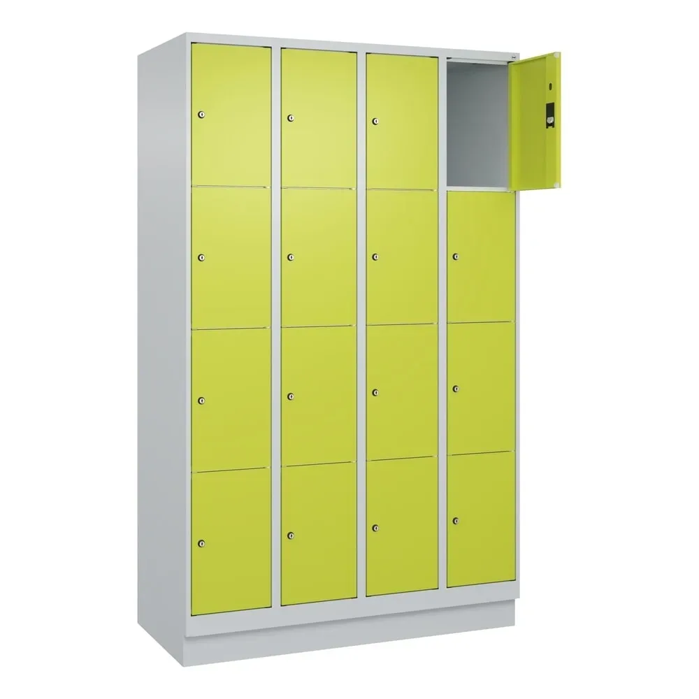 C+P Schliessfachschrank Classic PLUS, Sockel, 4 Abteile, HxBxT 1.950 x 1.200 x 500 mm, lichtgrau, clowngrün, 16 Fächer, Zylinderschloss