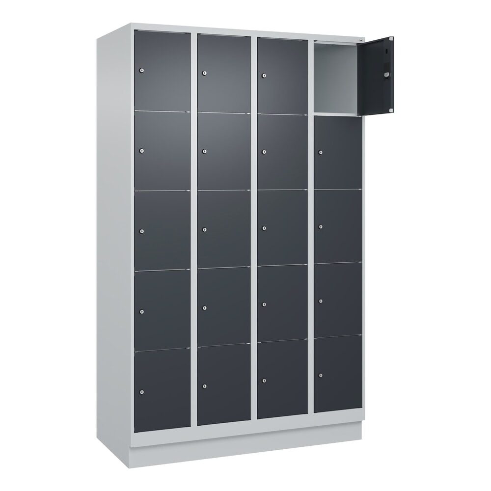 5er-Schließfachschrank Classic PLUS, 4 Abteile, lichtgrau / grau, B 1200 mm, 20 Fächer, mit Bodensockel C+P