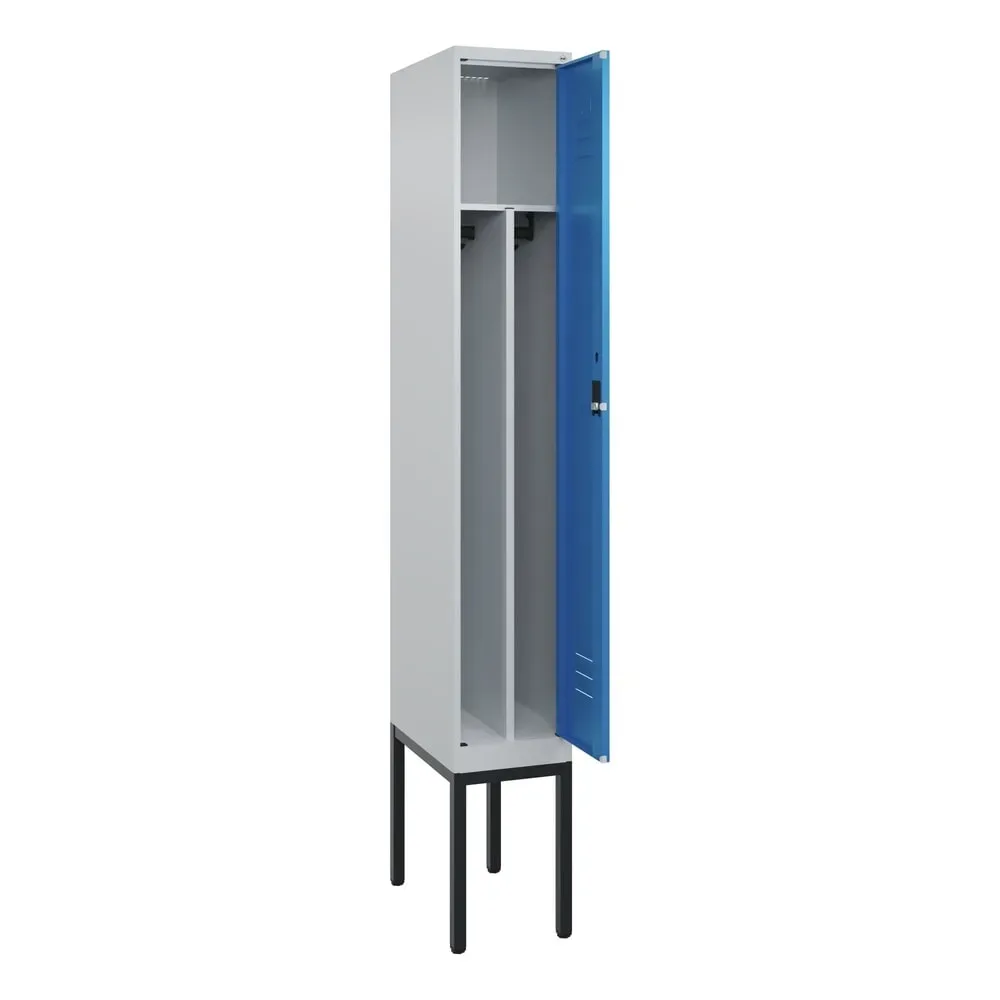 C+P Spind Classic PLUS, Gestell, 1 Abteil, HxBxT 2.120 x 300 x 500 mm, lichtgrau, lichtblau, Zylinderschloss, mit Mitteltrennwand