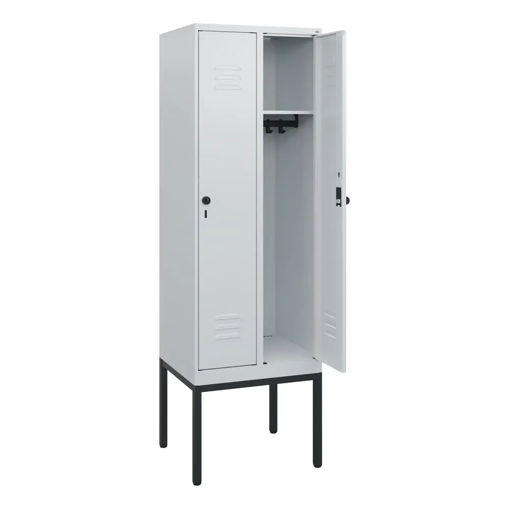 C+P Spind Classic PLUS, Gestell, 2 Abteile, HxBxT 1.950 x 600 x 500 mm, lichtgrau, lichtgrau, für Vorhängeschloss, ohne Mitteltrennwand
