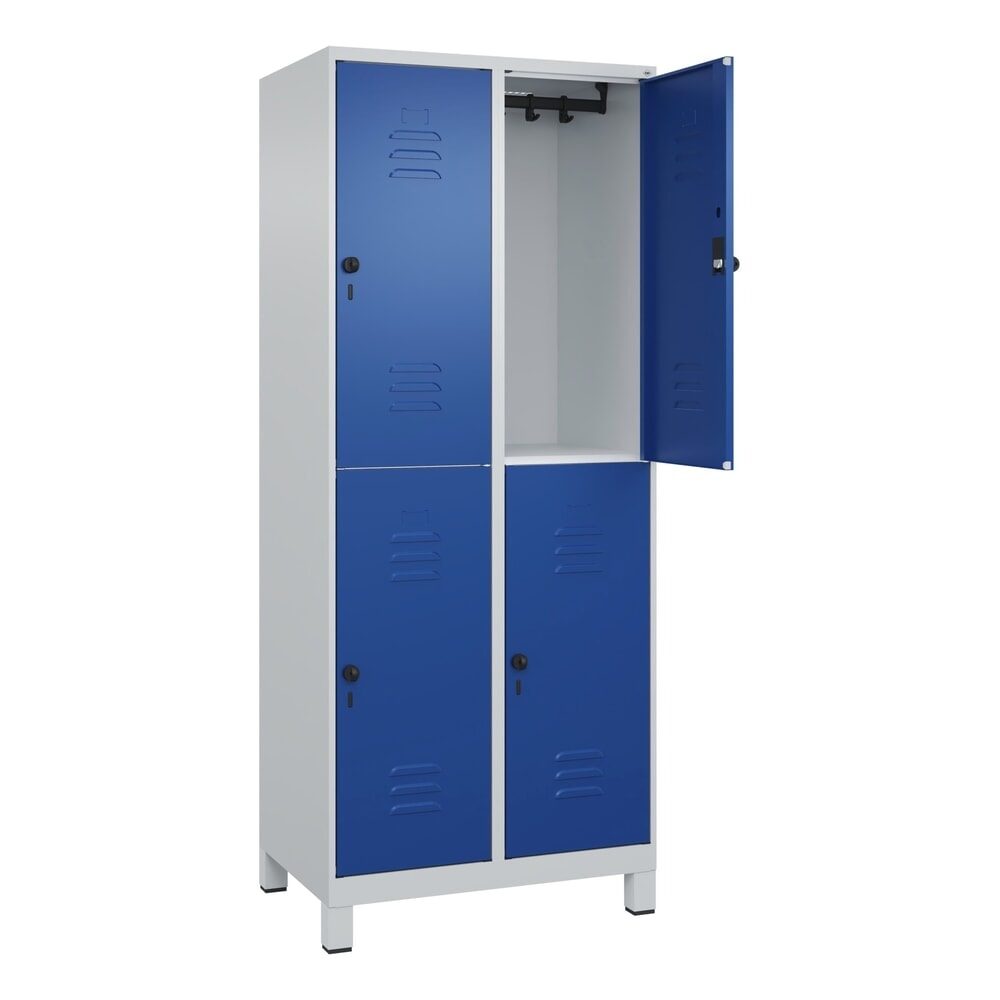 Doppelstock-Spind Classic PLUS, 2 Abteile, lichtgrau / enzianblau, HxB 1950 x 800 mm, mit Füßen, Drehriegel C+P