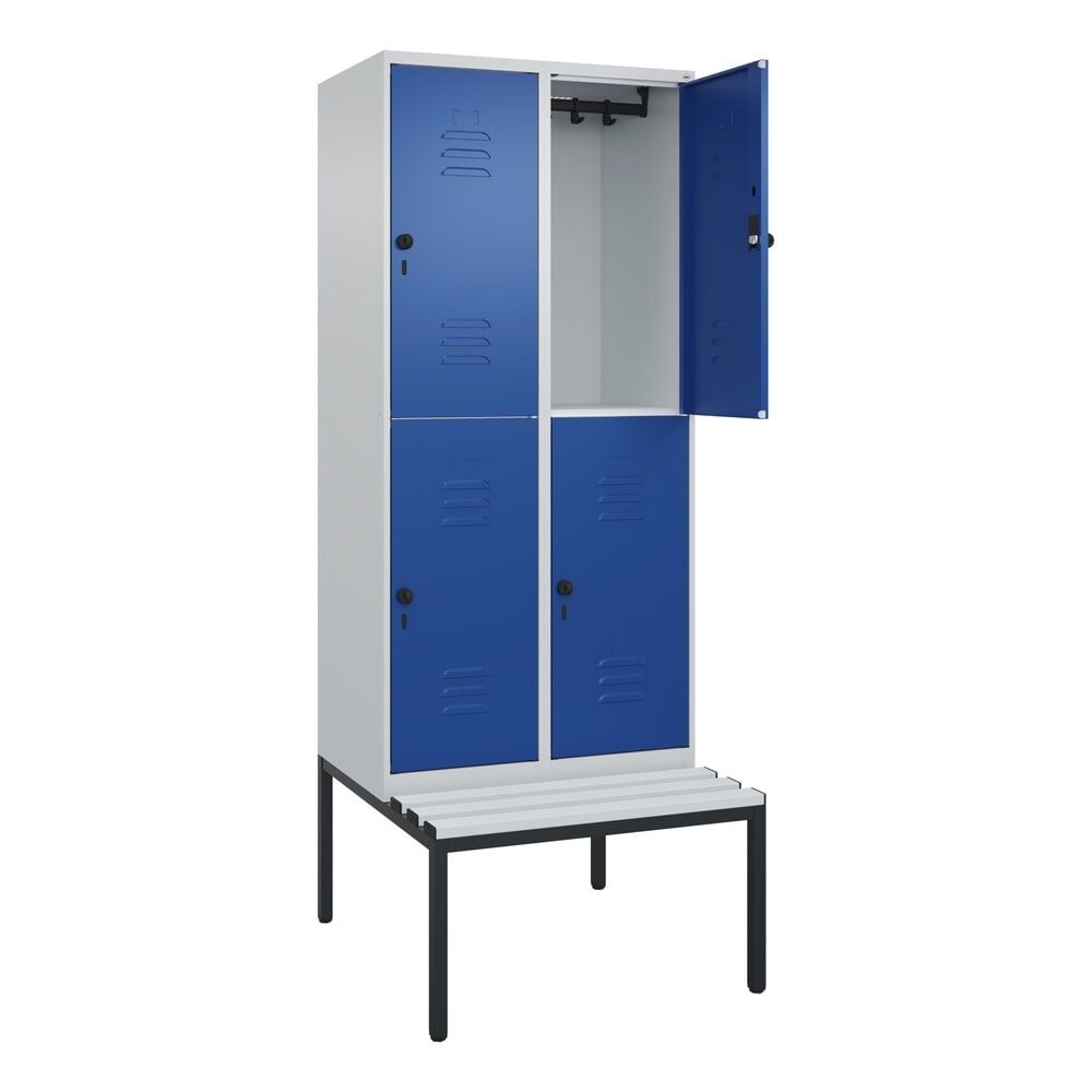C+P Doppelstock-Spind Classic PLUS, 2 Abteile, HxBxT 2.120 x 800 x 815 mm, für Vorhängeschloss, untergebaute Bank aus Kunststoff, lichtgrau, enzianblau