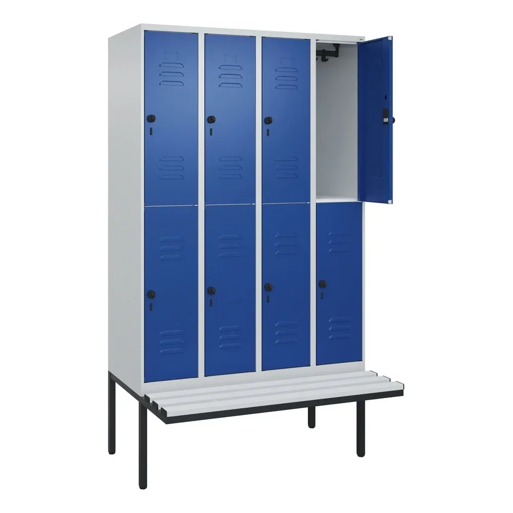 C+P Doppelstock-Spind Classic PLUS, 4 Abteile, HxBxT 2.120 x 1.200 x 815 mm, für Vorhängeschloss, auskragende Bank aus Kunststoff, lichtgrau, enzianblau